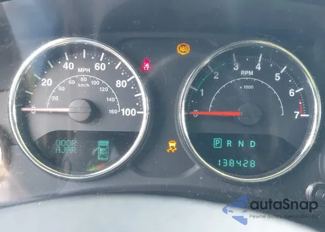 2014 Jeep Wrangler Unlimited Sport z USA, uszkodzony, nr VIN 1C4BJWDG4EL133785